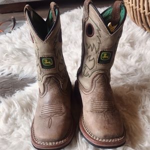 Toddler size 9 John Deere cowboy boots
